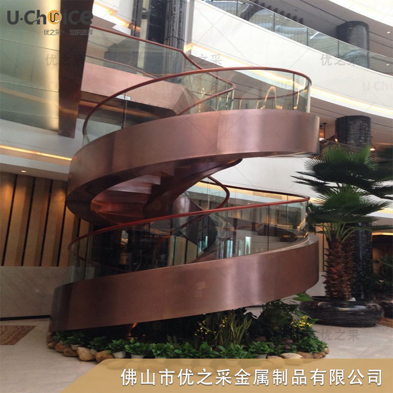 不銹鋼玫瑰金旋轉(zhuǎn)樓梯的設(shè)計(jì)